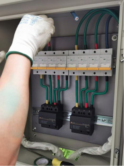 浪涌保護(hù)器的接線方法-實(shí)景圖